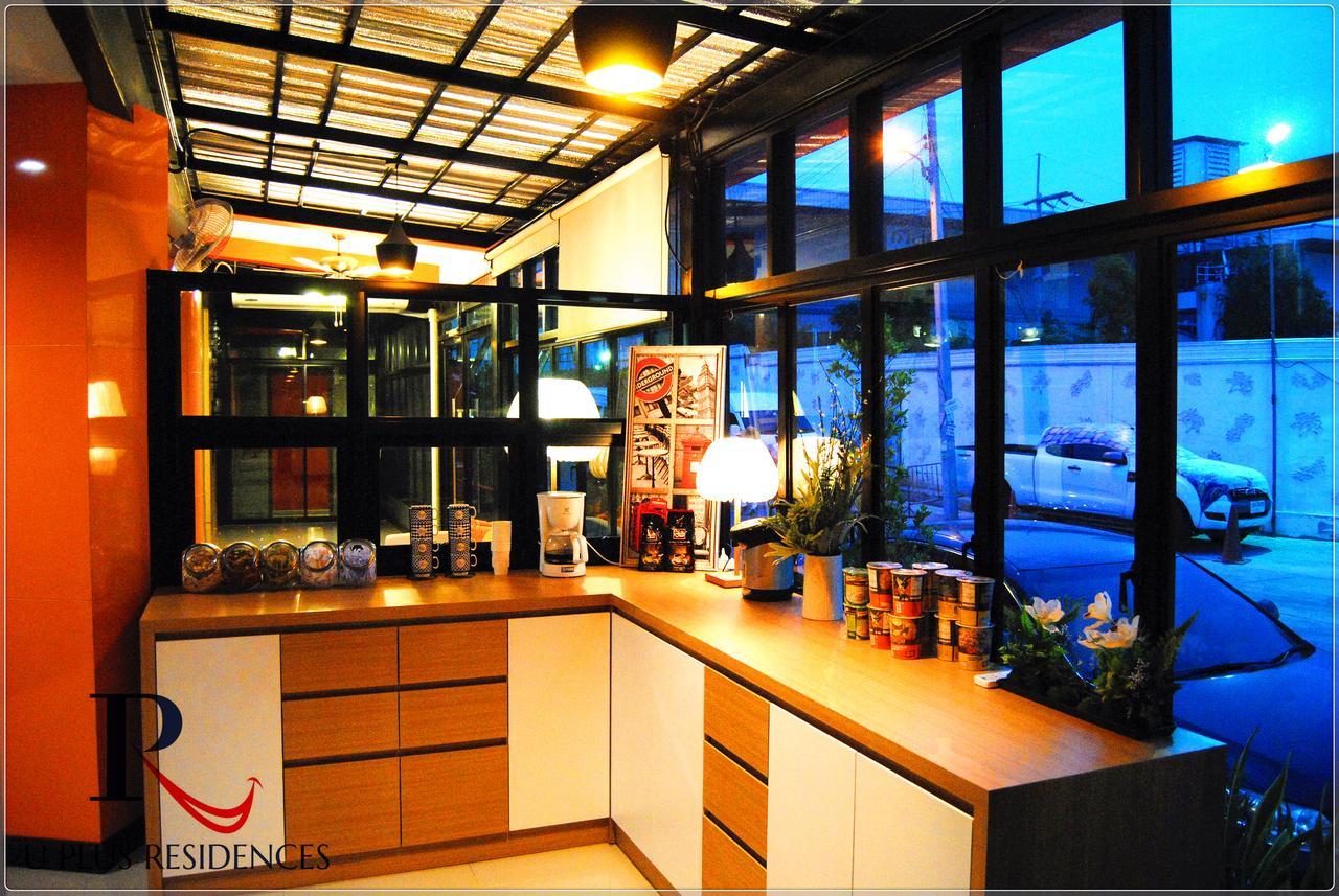 Uplus Uhome Residence Pattaya Exteriör bild