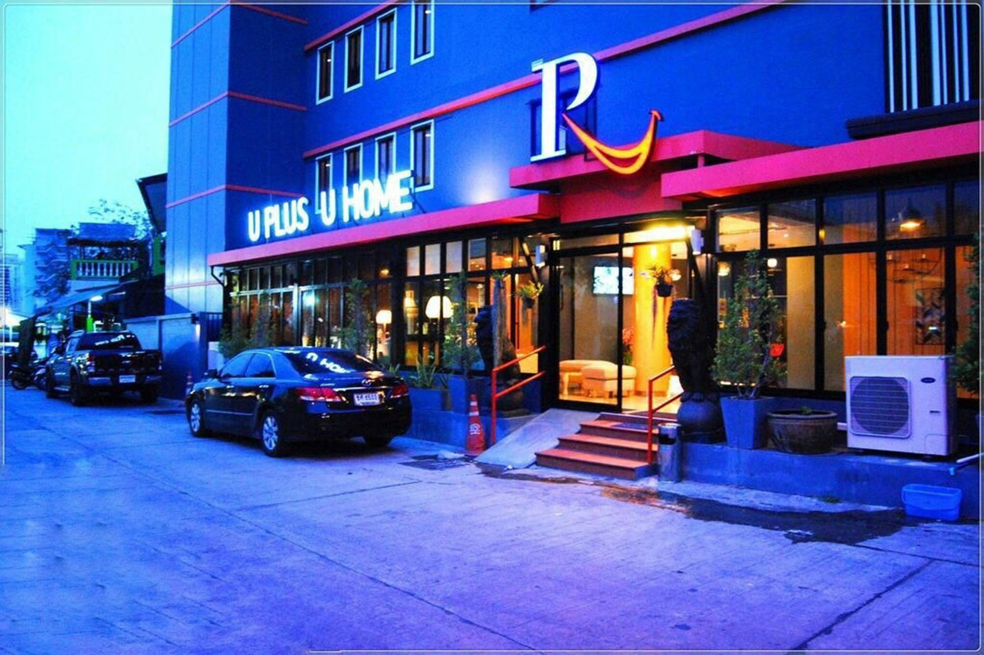 Uplus Uhome Residence Pattaya Exteriör bild